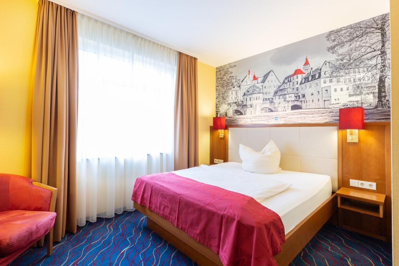 Hotel Am Schillerpark Esslingen am Neckar Ngoại thất bức ảnh